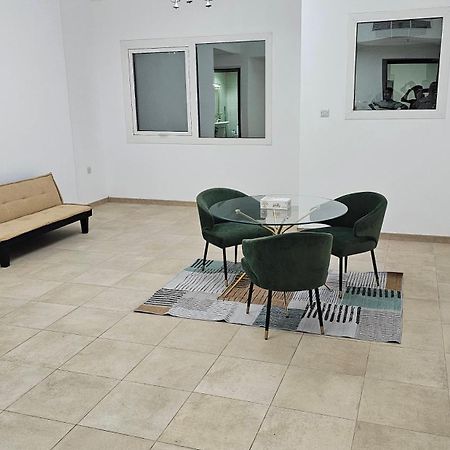 Lavish Private Rooms Sharjah Exterior foto