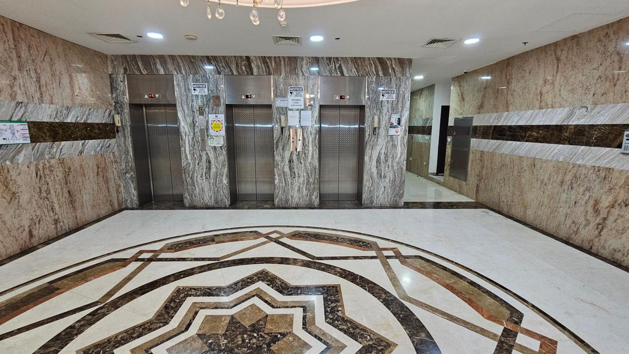 Lavish Private Rooms Sharjah Exterior foto